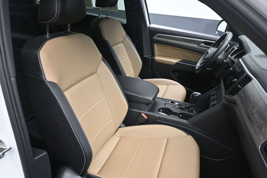 Used 2021 Volkswagen Atlas Cross Sport SE FWD image 29