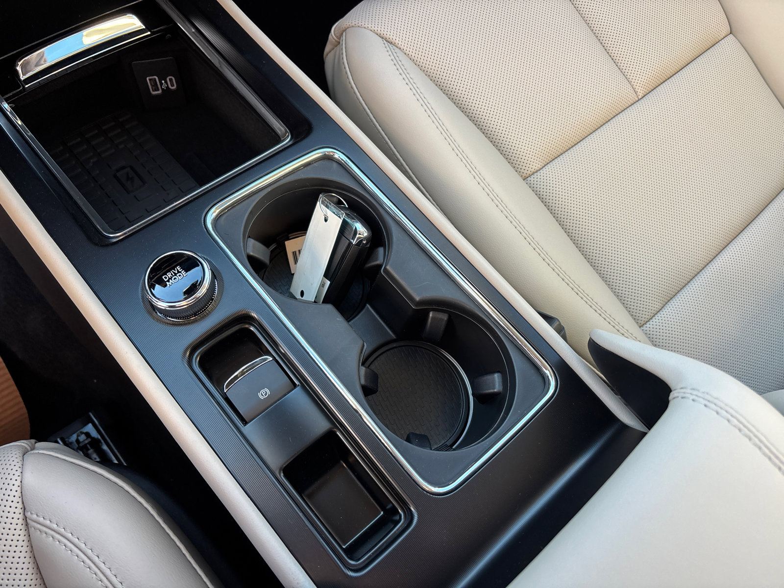 New 2026 Lincoln Corsair Reserve image 24