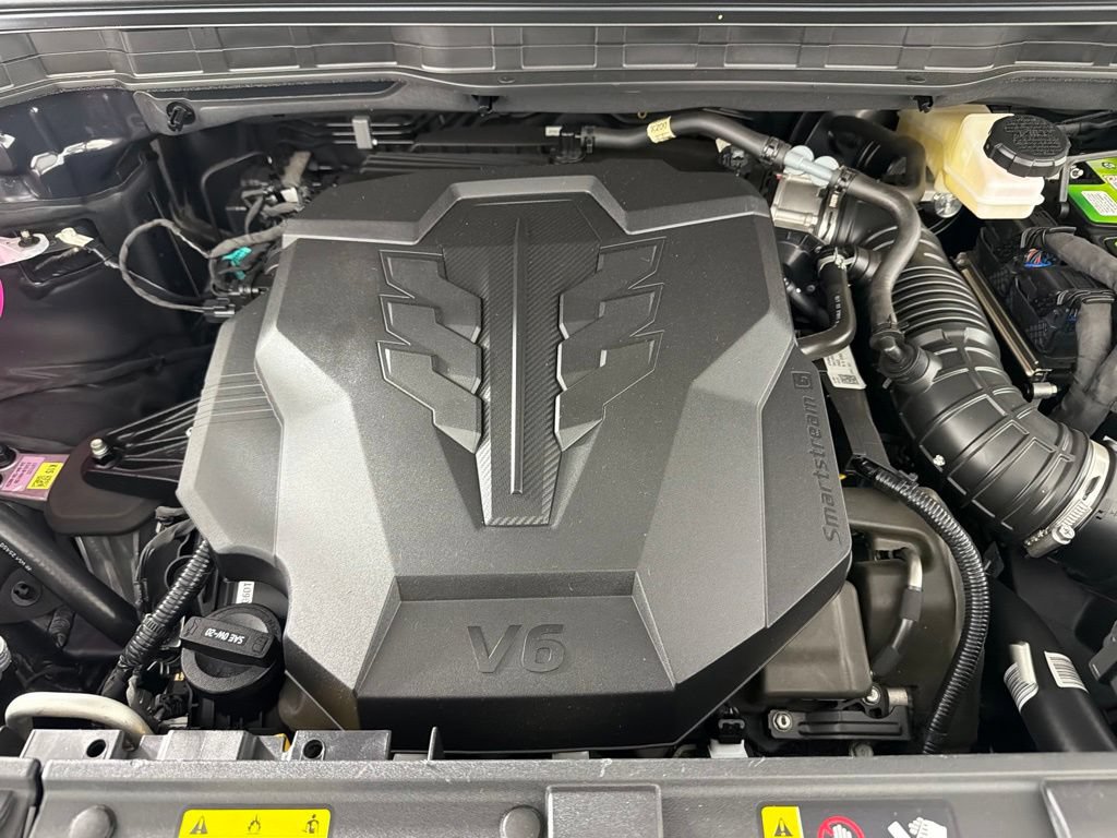 Used 2025 Kia Carnival EX FWD image 39