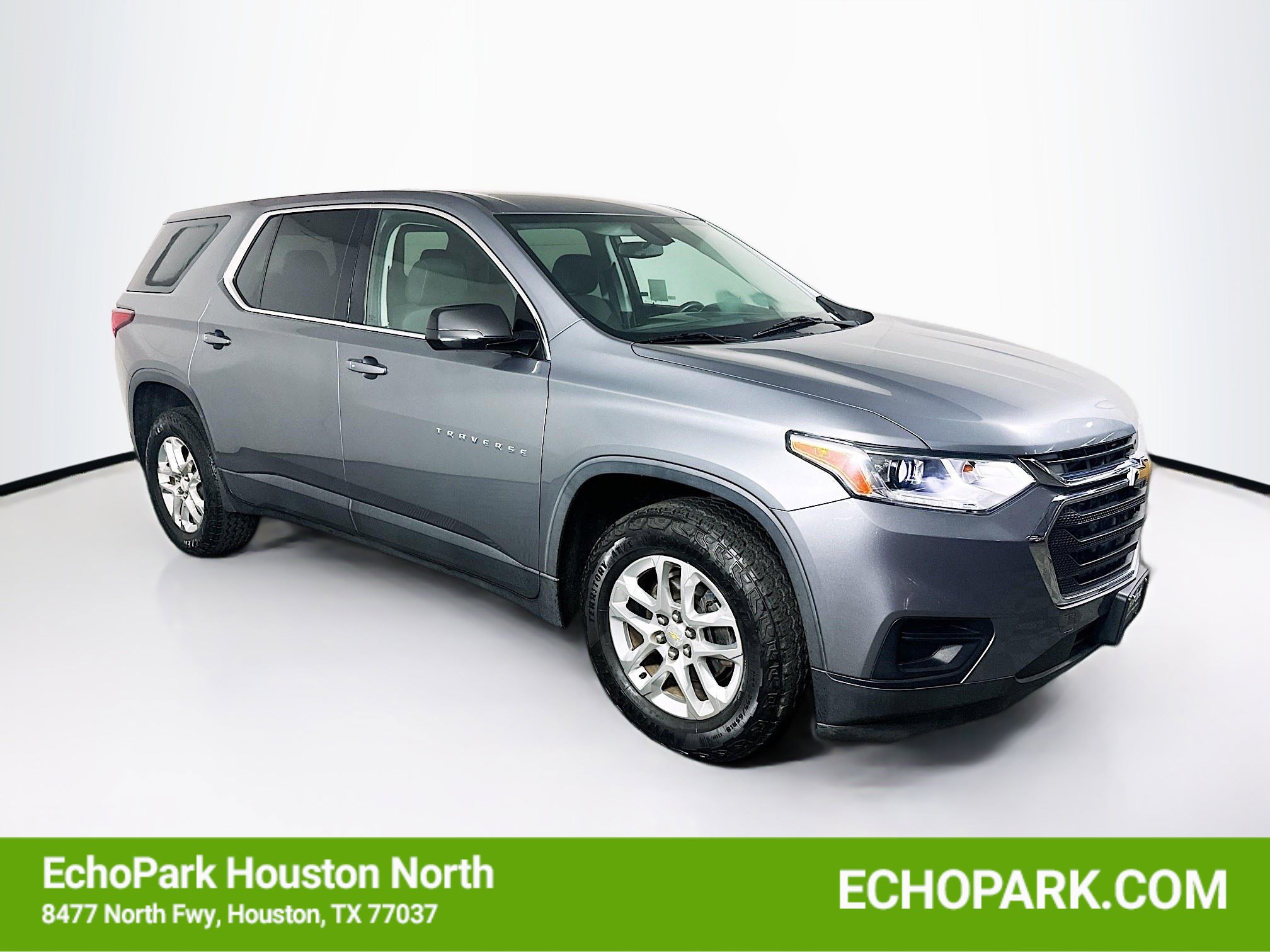 Used 2019 Chevrolet Traverse LS FWD image 1