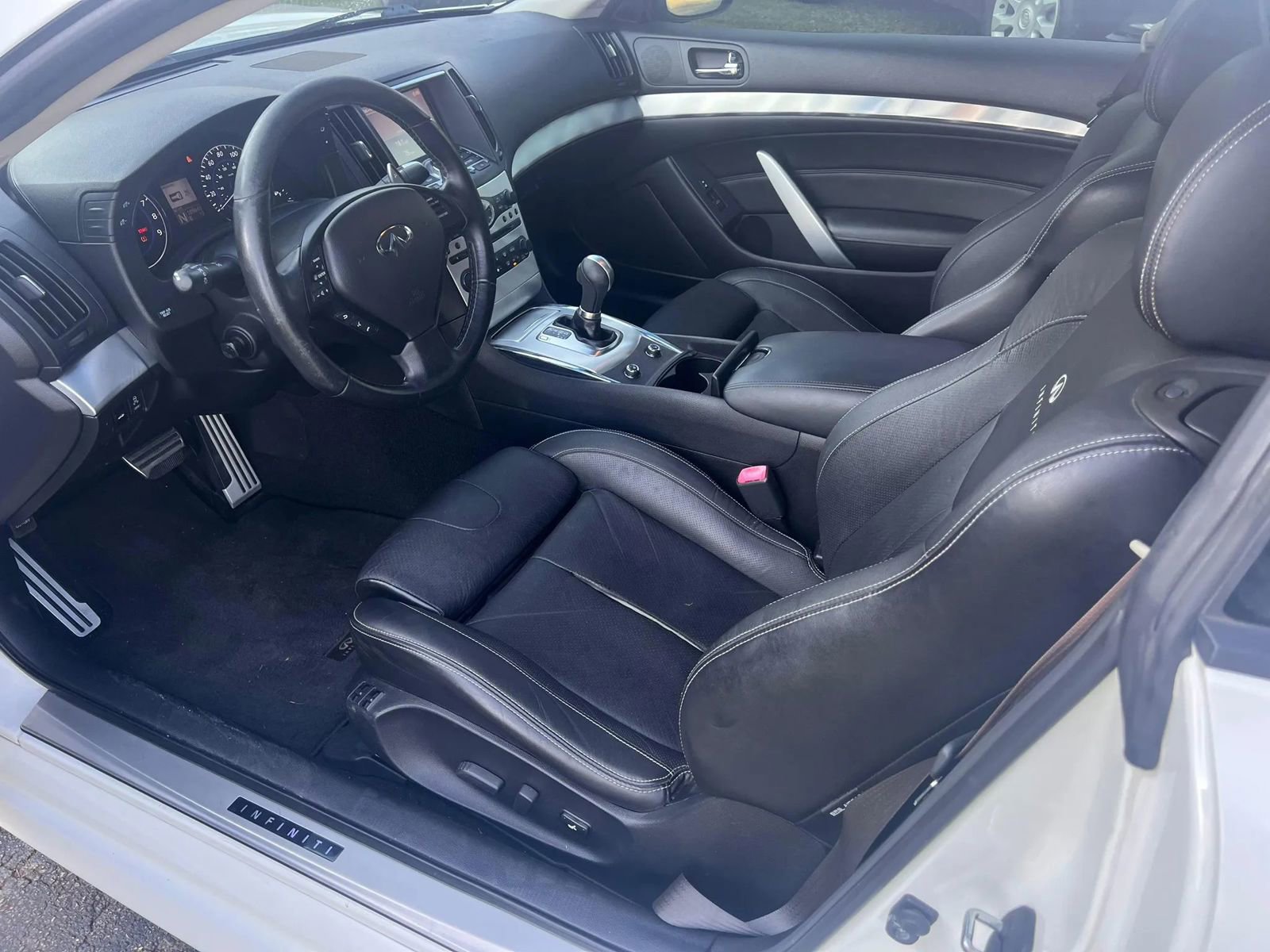 Used 2014 INFINITI Q60 Journey w/ Premium Package RWD image 19