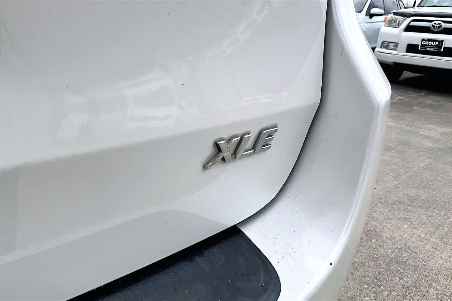 Used 2020 Toyota Sienna XLE Premium FWD image 9