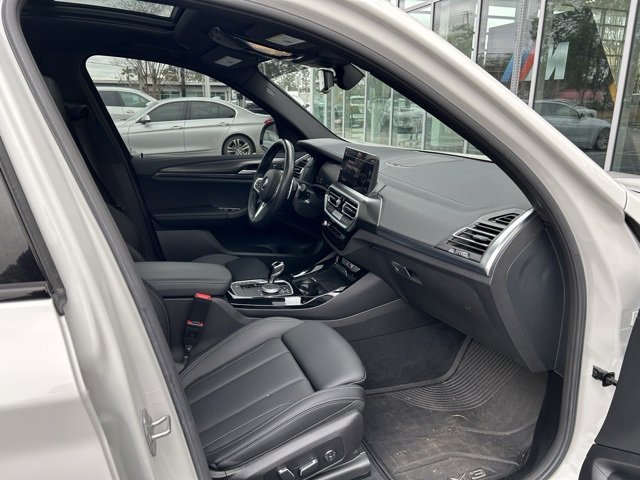 Used 2024 BMW X3 M40i w/ Premium Package image 8