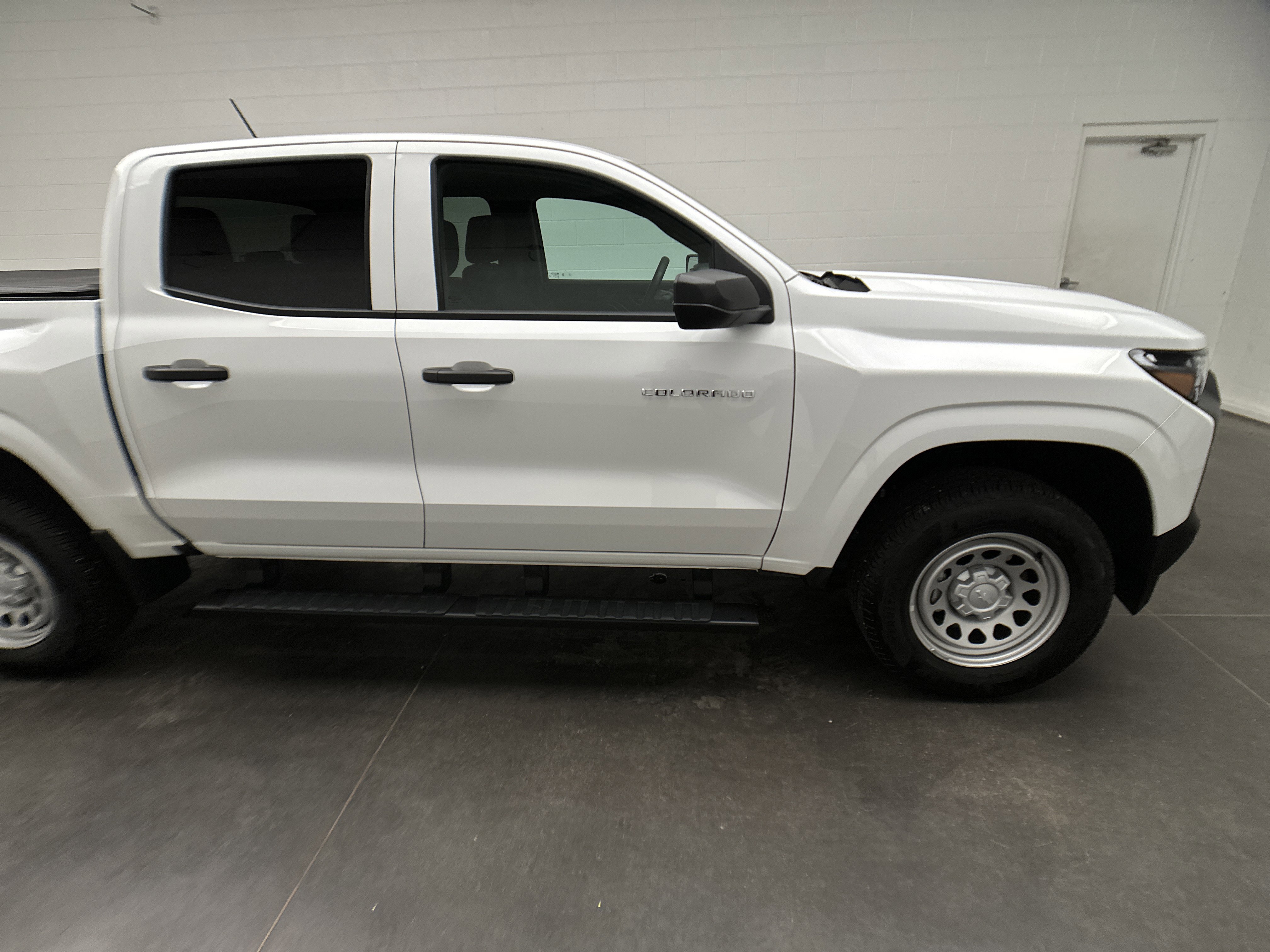 Used 2024 Chevrolet Colorado W/T image 37