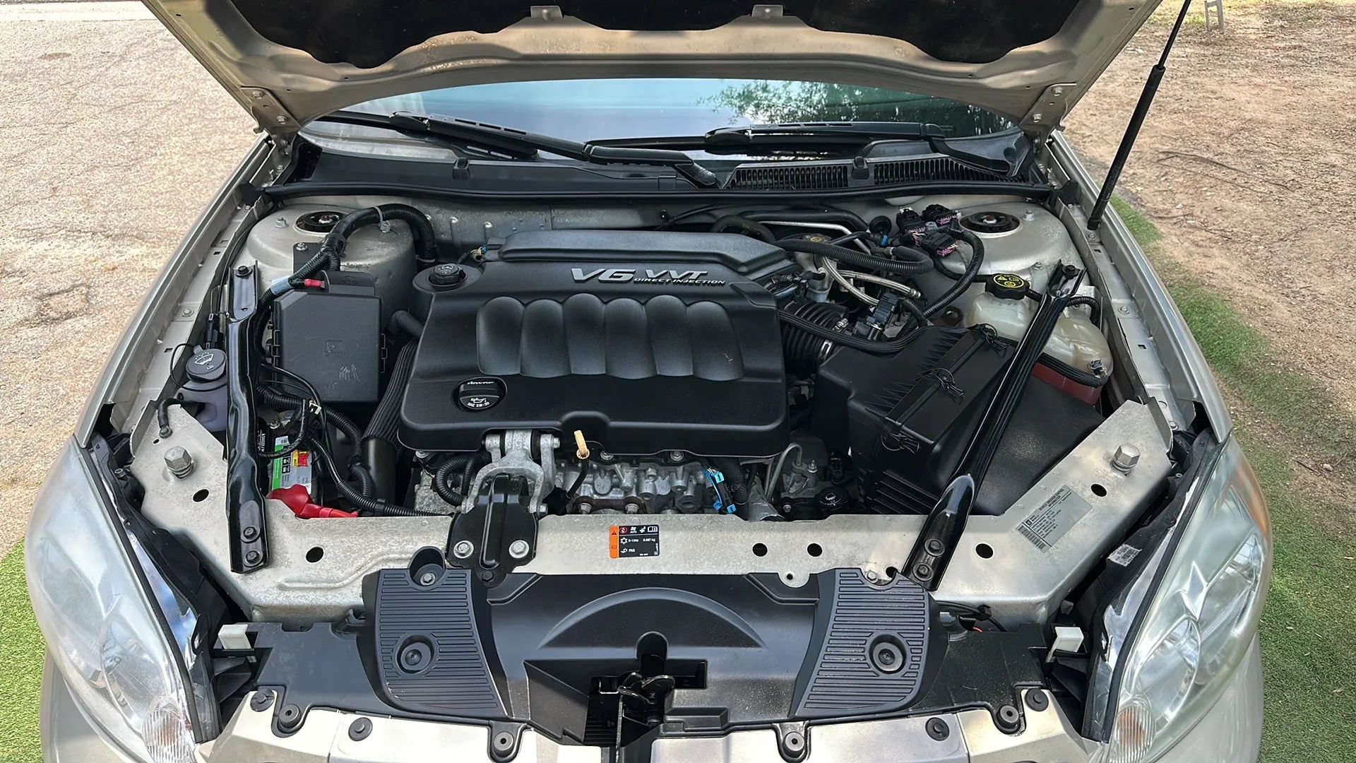 Used 2012 Chevrolet Impala LT FWD image 9