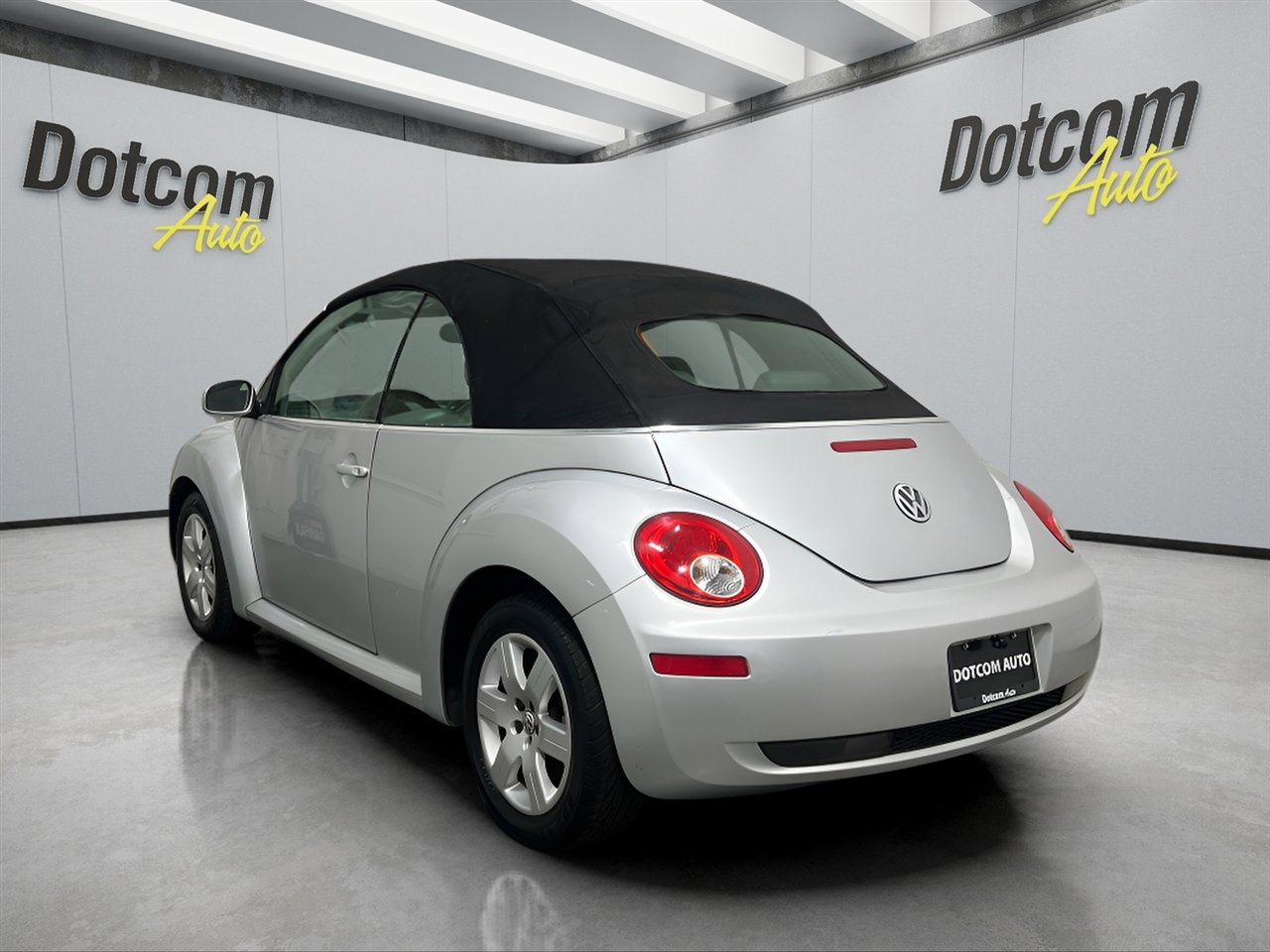 Used 2007 Volkswagen Beetle Convertible w/ Package 1 image 6