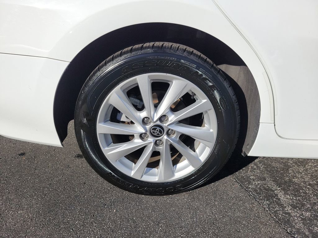 Used 2024 Toyota Camry LE FWD image 6