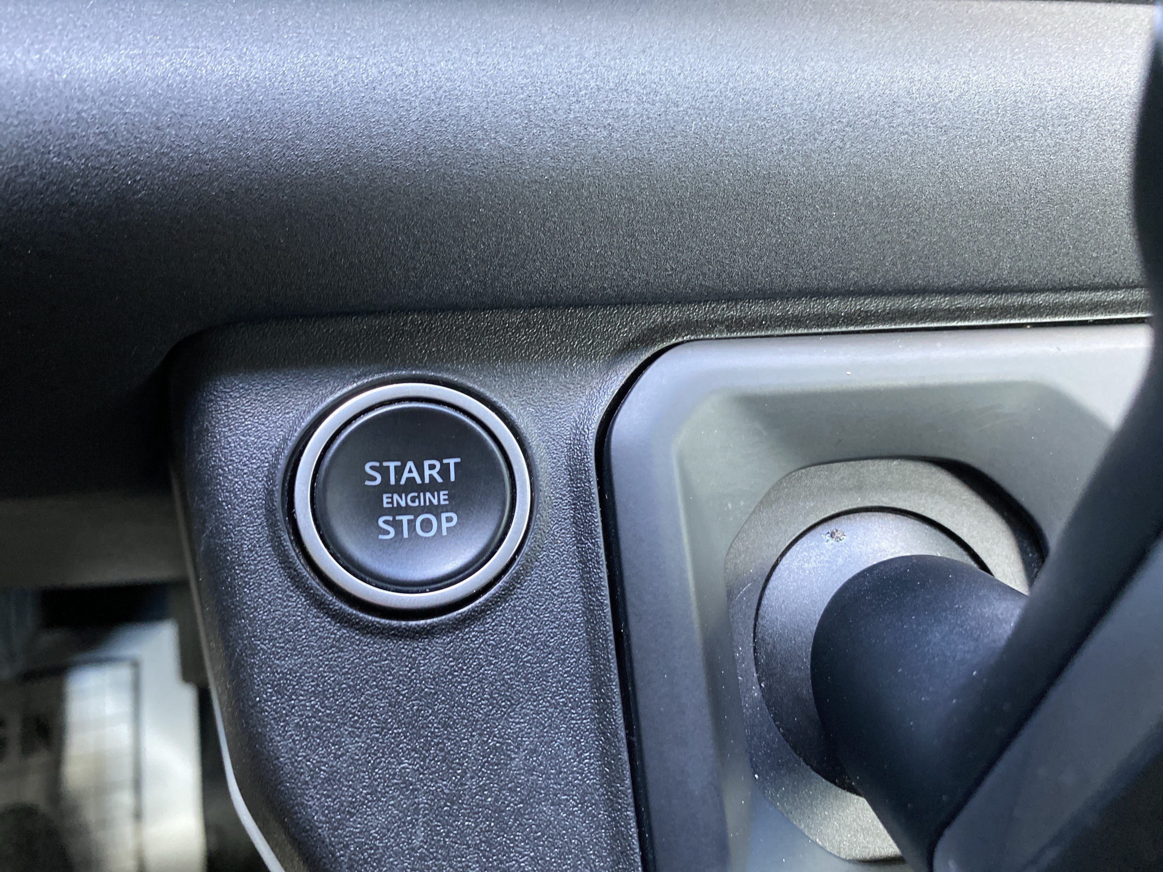 Used 2021 Land Rover Defender 90 First Edition AWD/4WD image 27