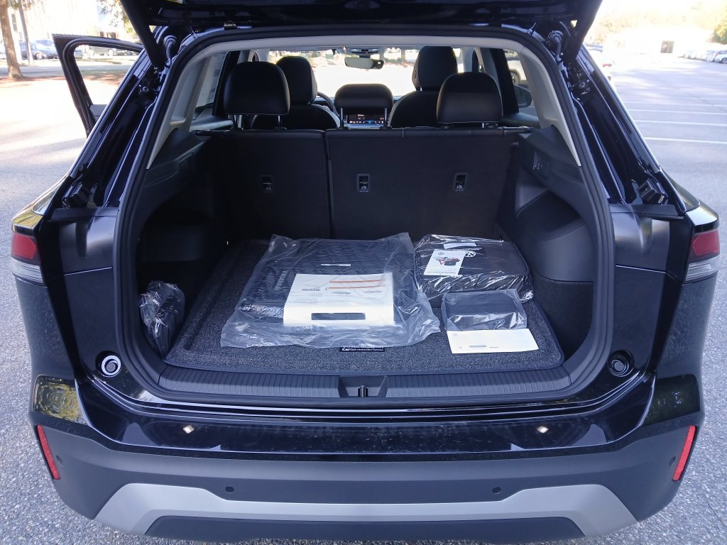 New 2027 Volkswagen Tiguan SE FWD image 22