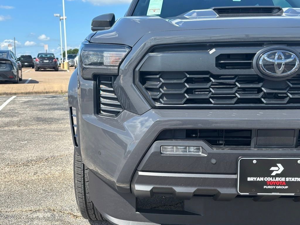 New 2025 Toyota Tacoma TRD Sport image 4