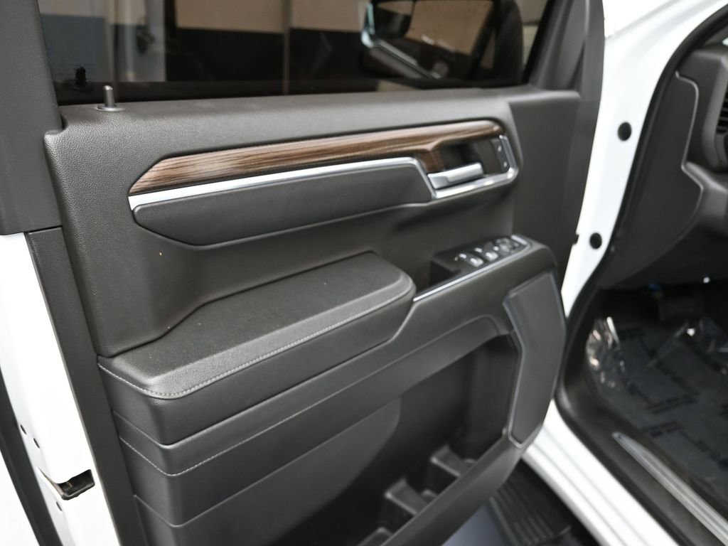 Used 2023 Chevrolet Silverado 1500 LT Trail Boss w/ Protection Package image 12