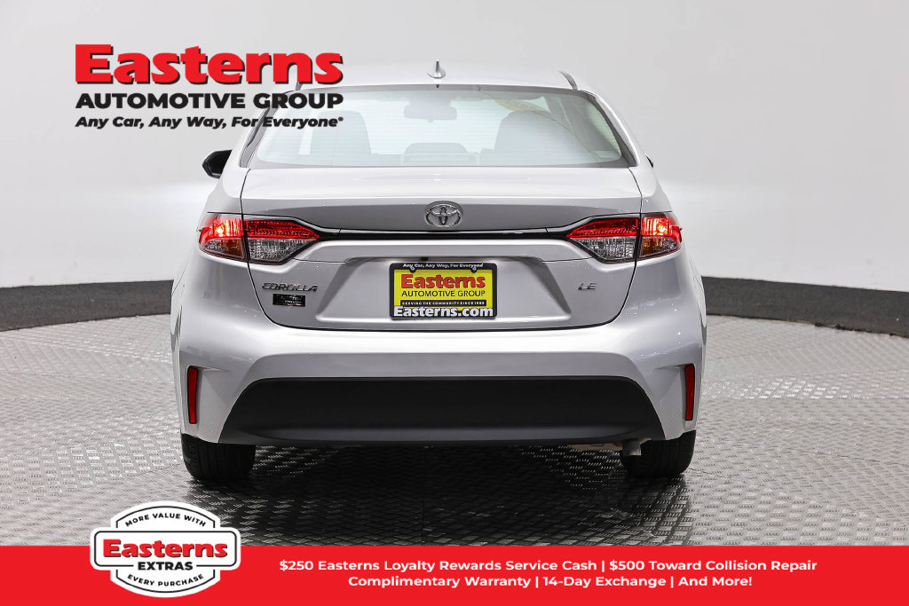 Used 2025 Toyota Corolla LE FWD image 6