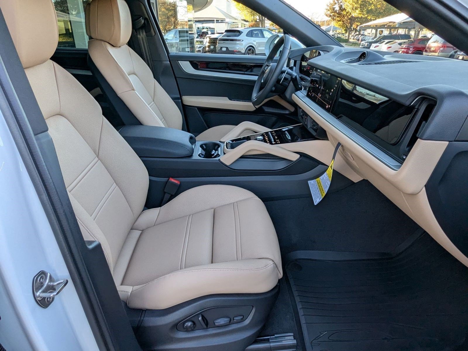 New 2026 Porsche Cayenne Coupe image 25