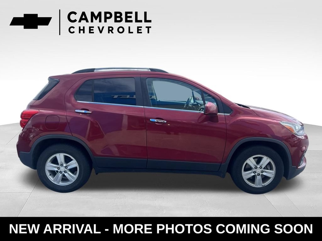 Used 2018 Chevrolet Trax LT w/ LT Convenience Package FWD image 6