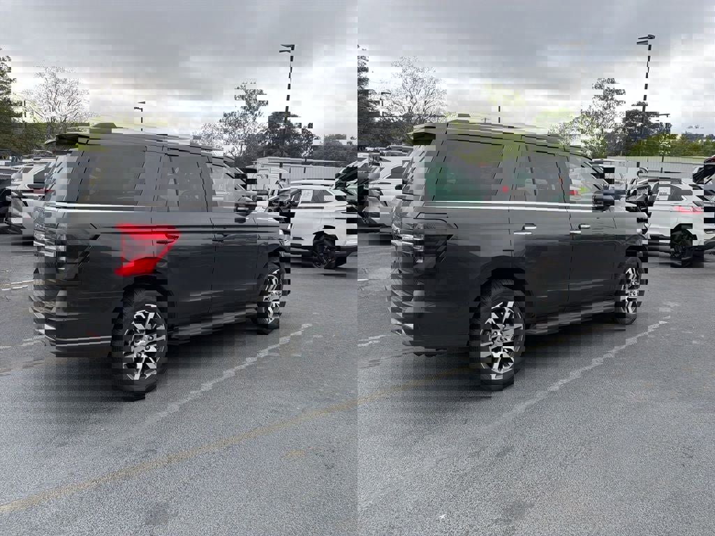 Certified 2024 Ford Expedition Limited image 6