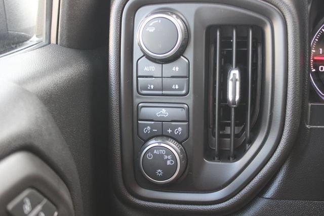 Used 2020 Chevrolet Silverado 1500 Custom Trail Boss w/ Custom Convenience Package AWD/4WD image 15