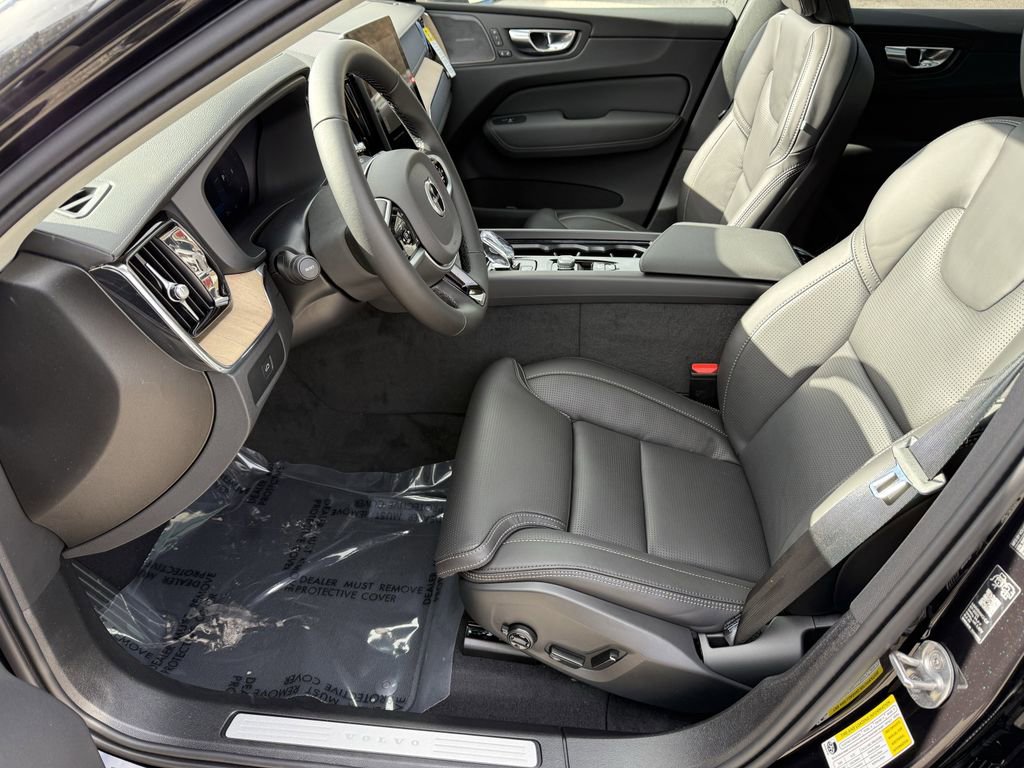 New 2026 Volvo XC60 B5 Ultra w/ Protection Package Premier image 9