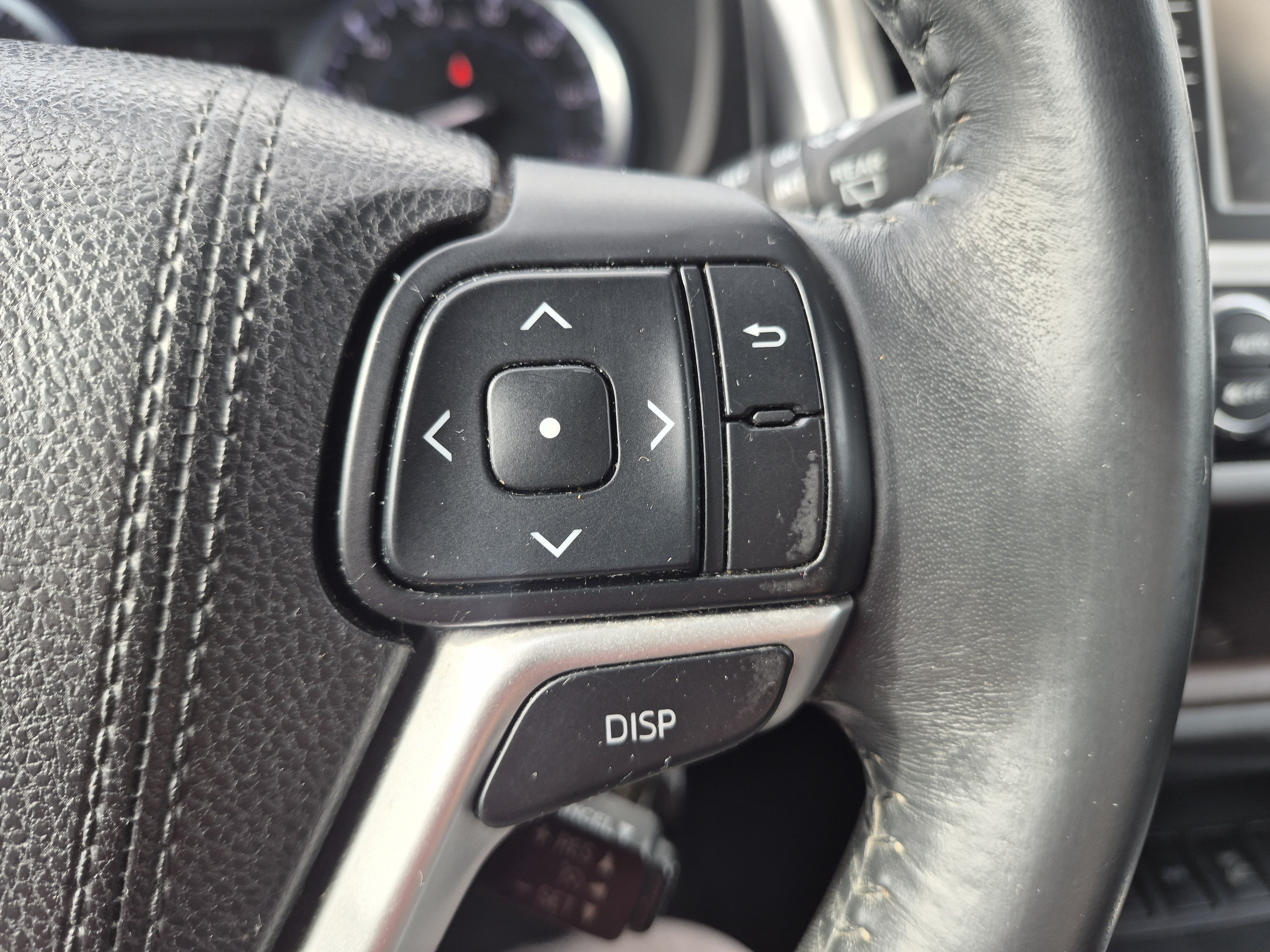 Used 2016 Toyota Highlander Plus AWD/4WD image 22