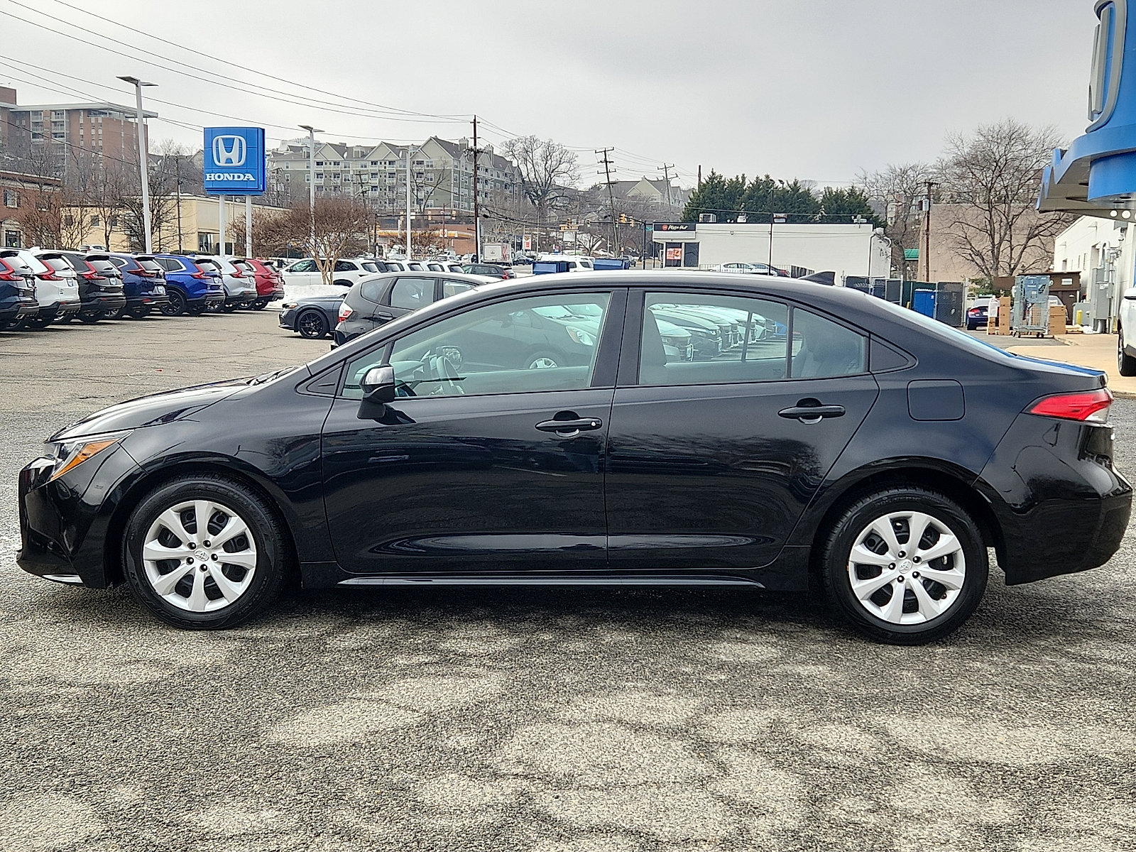 Used 2024 Toyota Corolla LE image 7