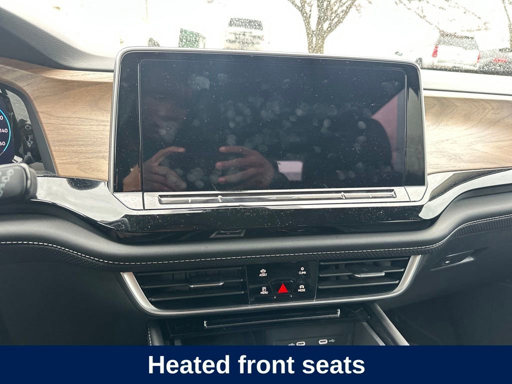 Used 2024 Volkswagen Atlas SE image 18