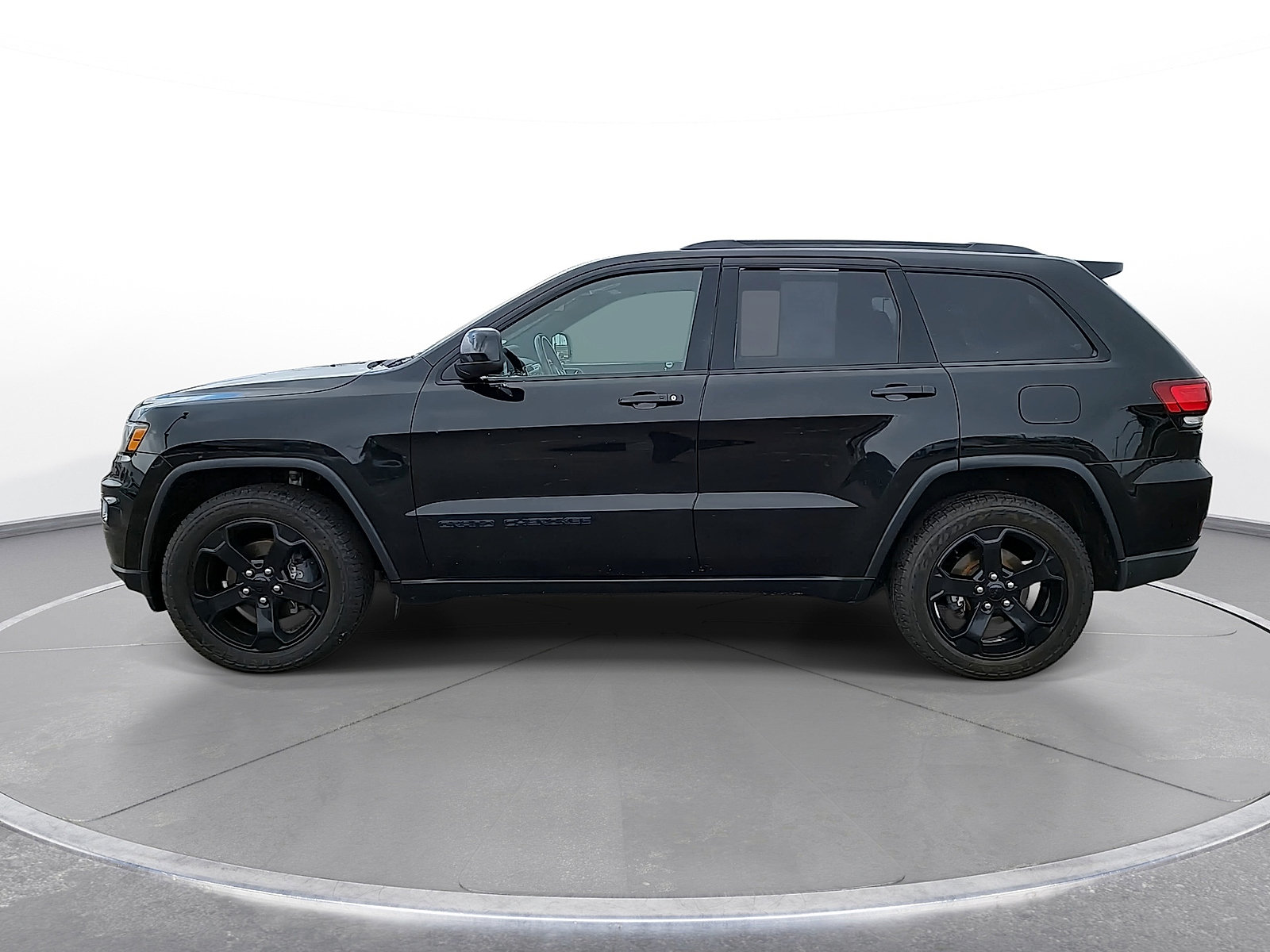 Used 2019 Jeep Grand Cherokee Laredo AWD/4WD image 5