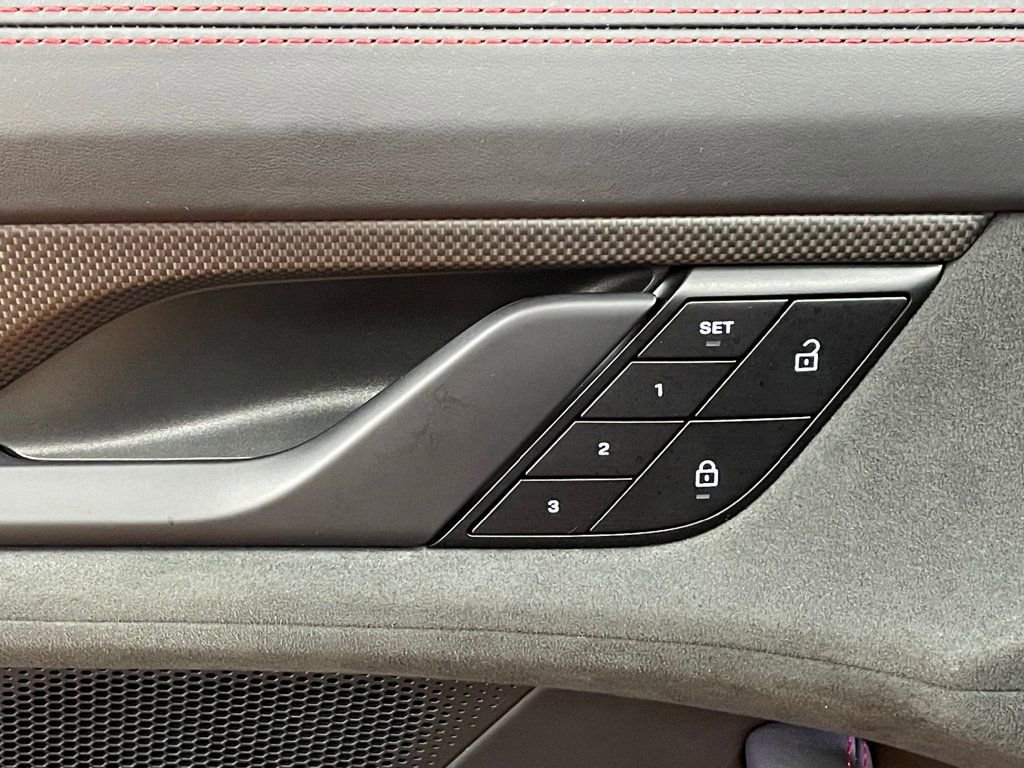 Used 2024 Porsche Taycan GTS image 15