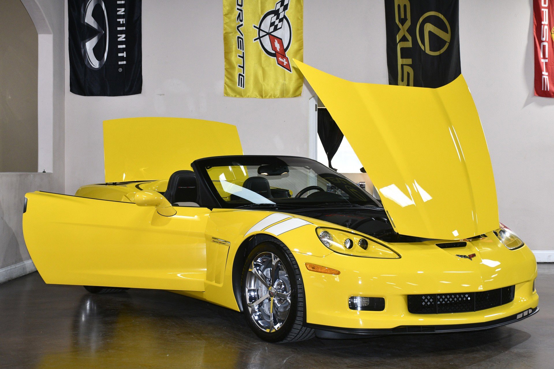 Used 2011 Chevrolet Corvette Grand Sport w/ Preferred Equipment Group image 89