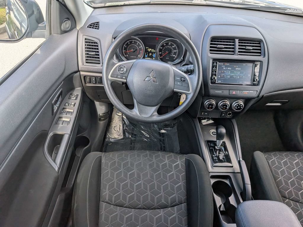 Used 2024 Mitsubishi Outlander Sport ES AWD/4WD image 15