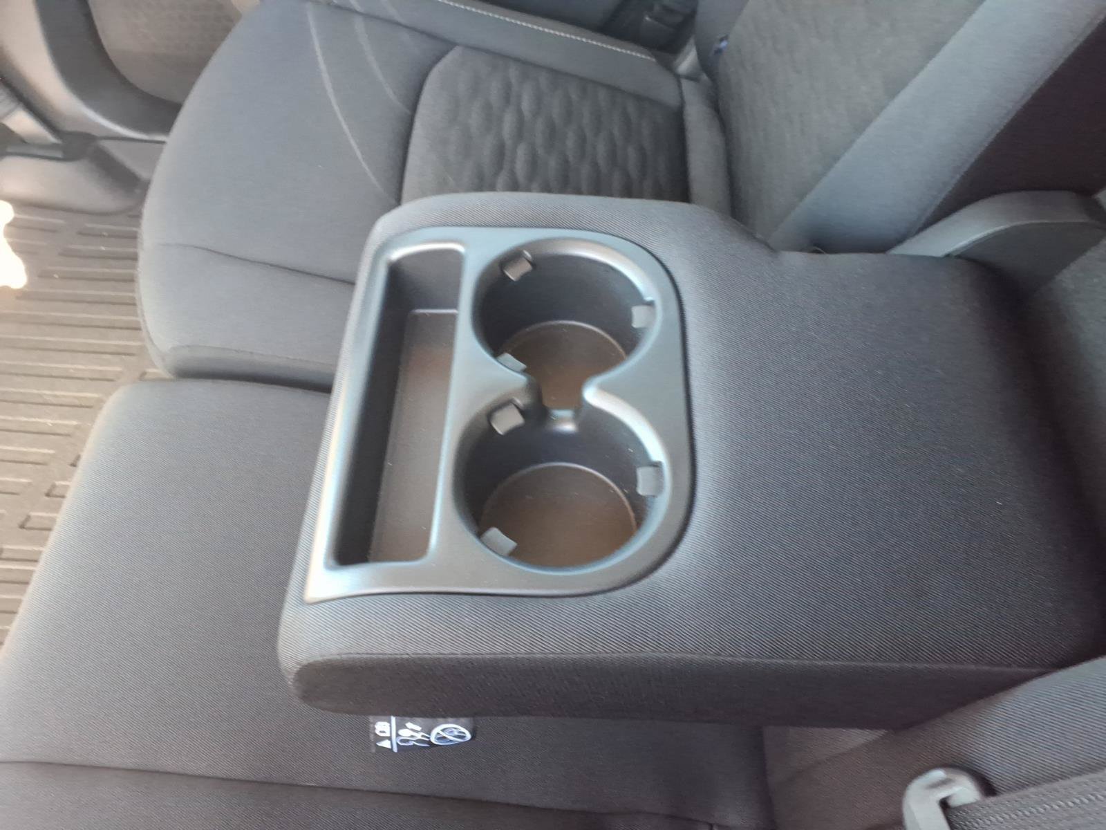 Used 2025 Nissan Pathfinder SV FWD image 12