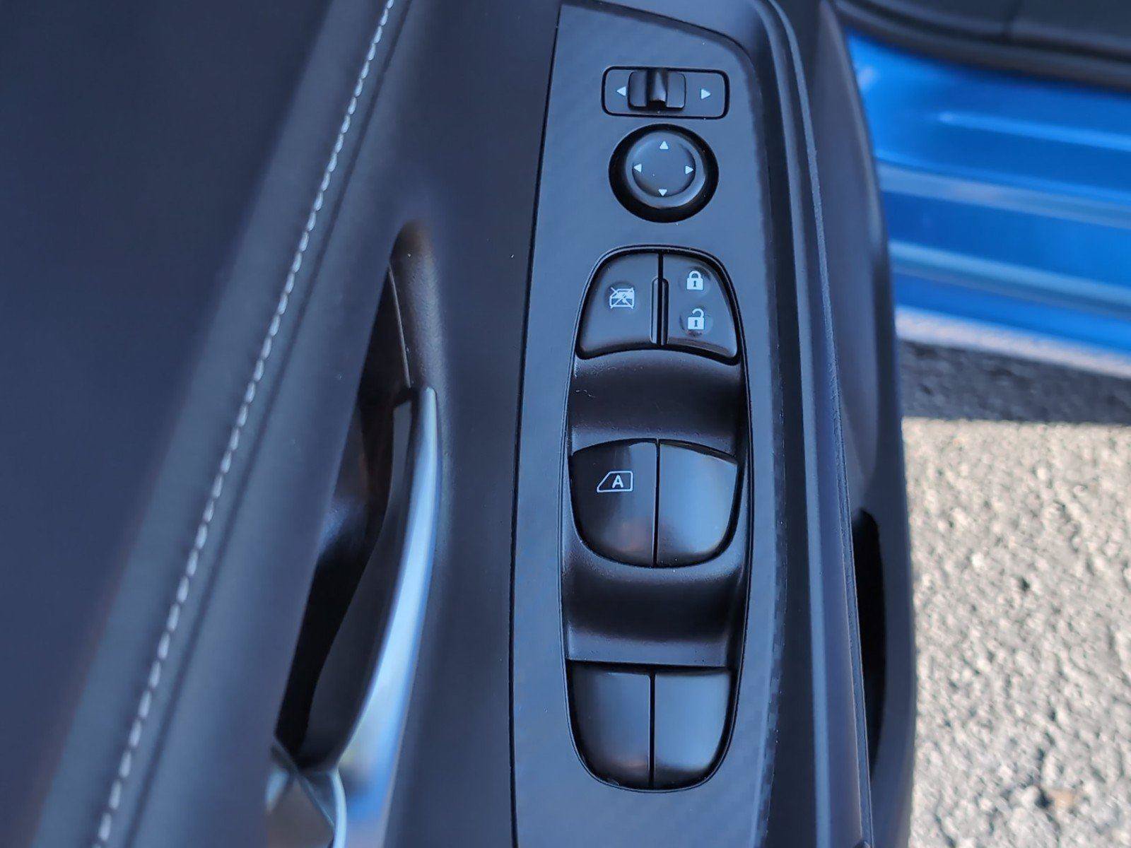 Used 2024 Nissan Sentra SV FWD image 20