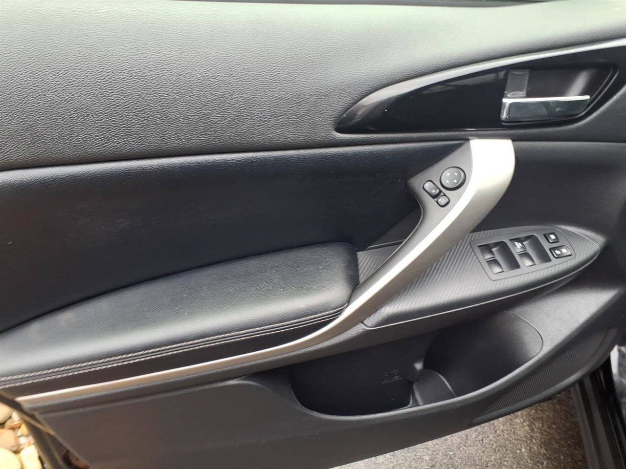 Used 2024 Mitsubishi Eclipse Cross SE image 6