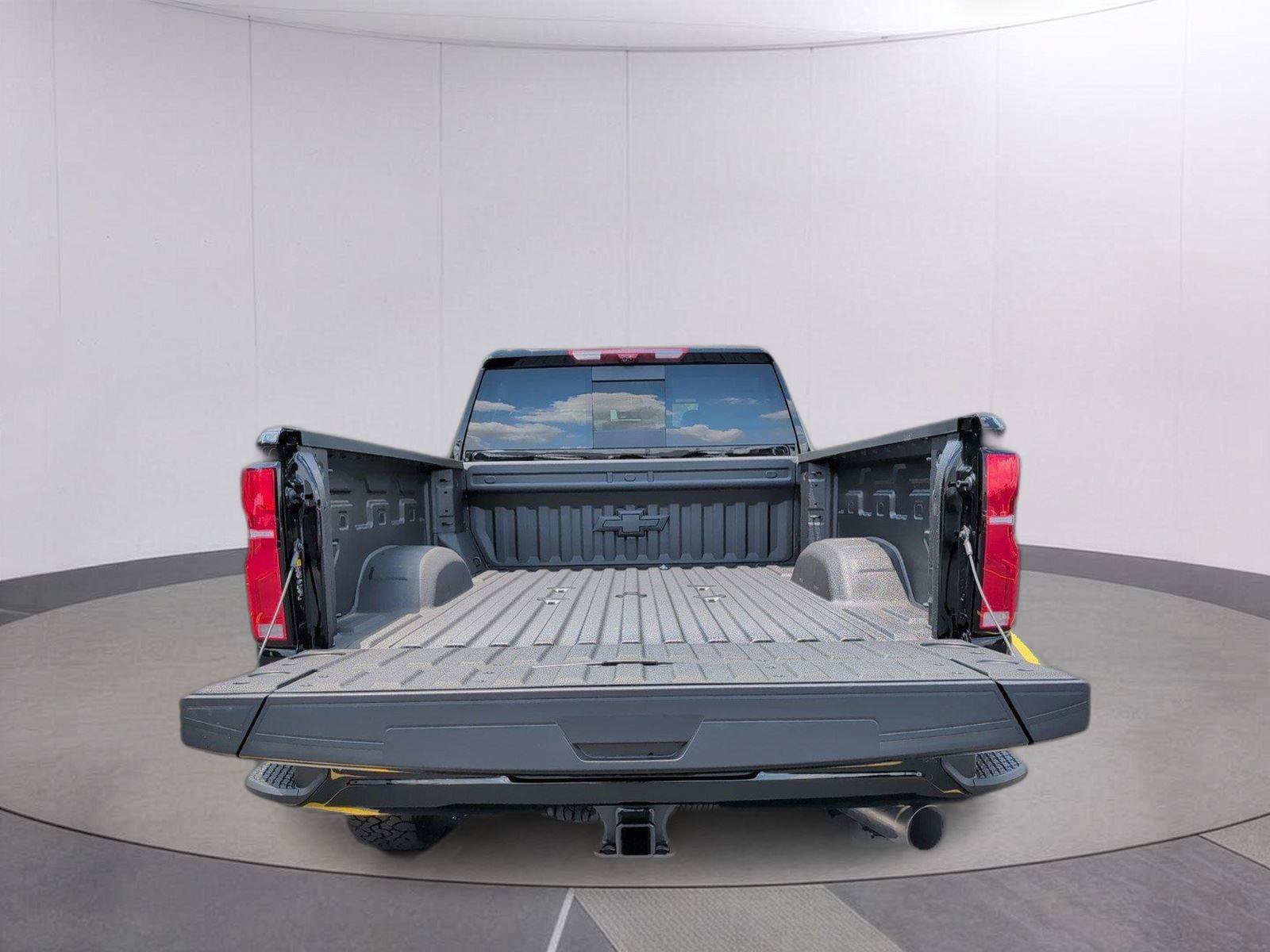 New 2026 Chevrolet Silverado 2500 High Country w/ High Country Premium Package AWD/4WD image 5