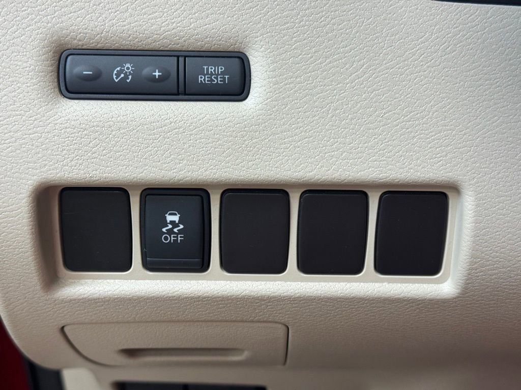 Used 2016 Nissan Murano SV image 28