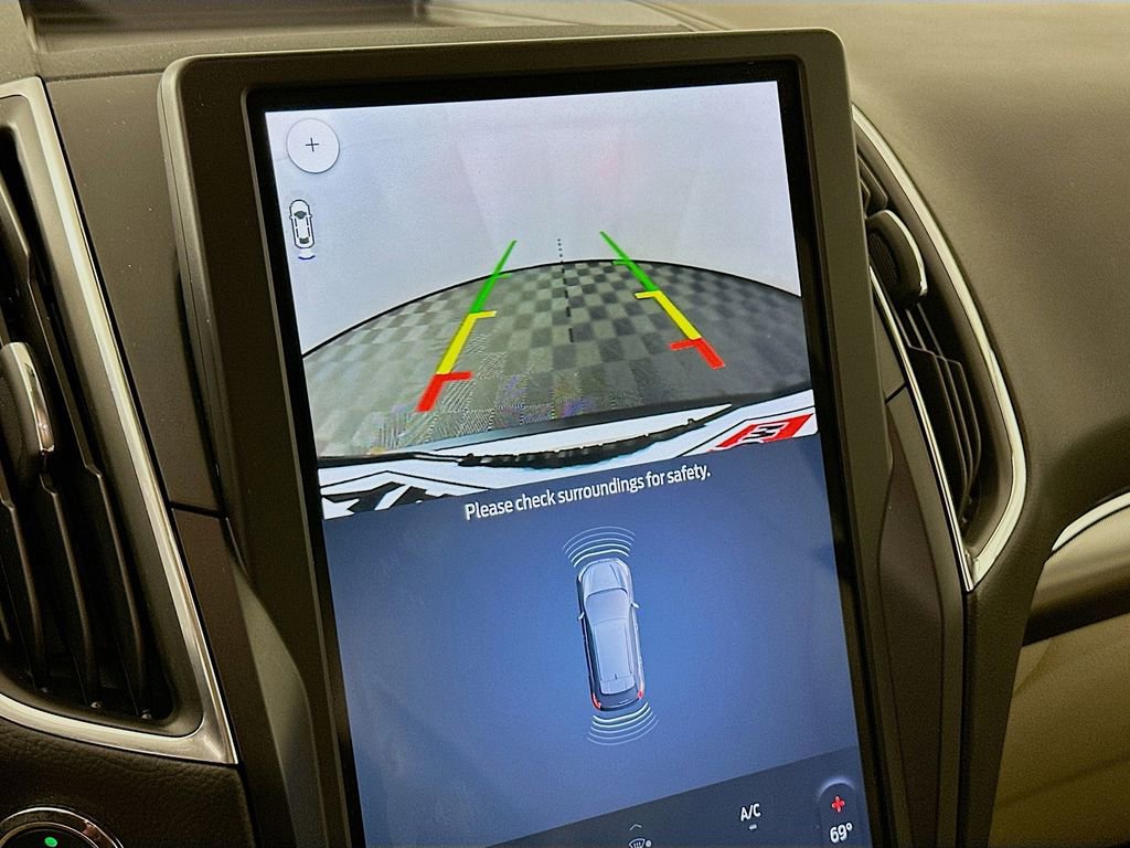Used 2024 Ford Edge Titanium w/ Equipment Group 301A AWD/4WD image 18