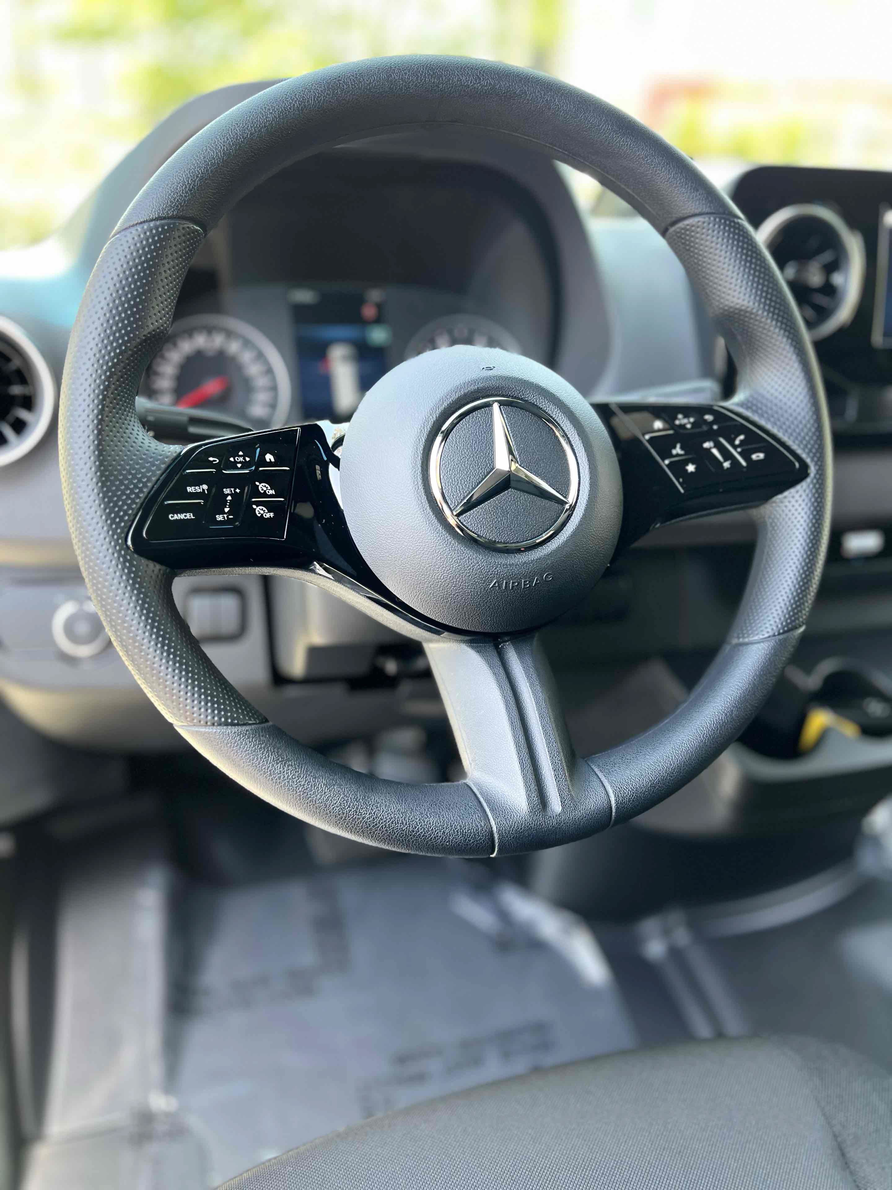 Used 2026 Mercedes-Benz Sprinter 2500 image 31