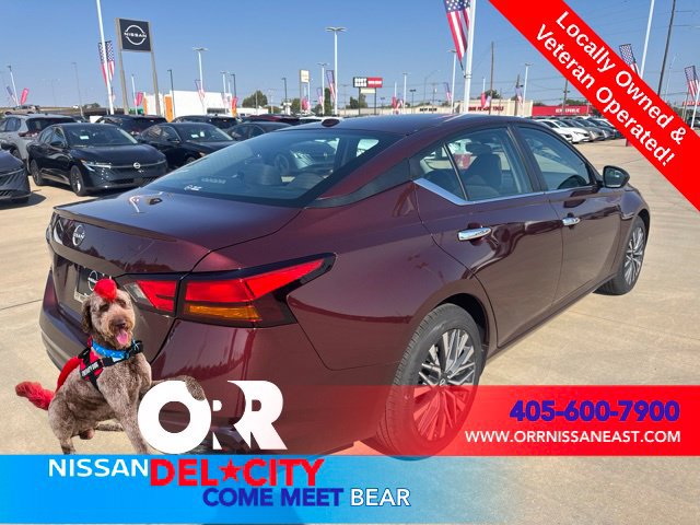 Used 2025 Nissan Altima 2.5 SV FWD image 5