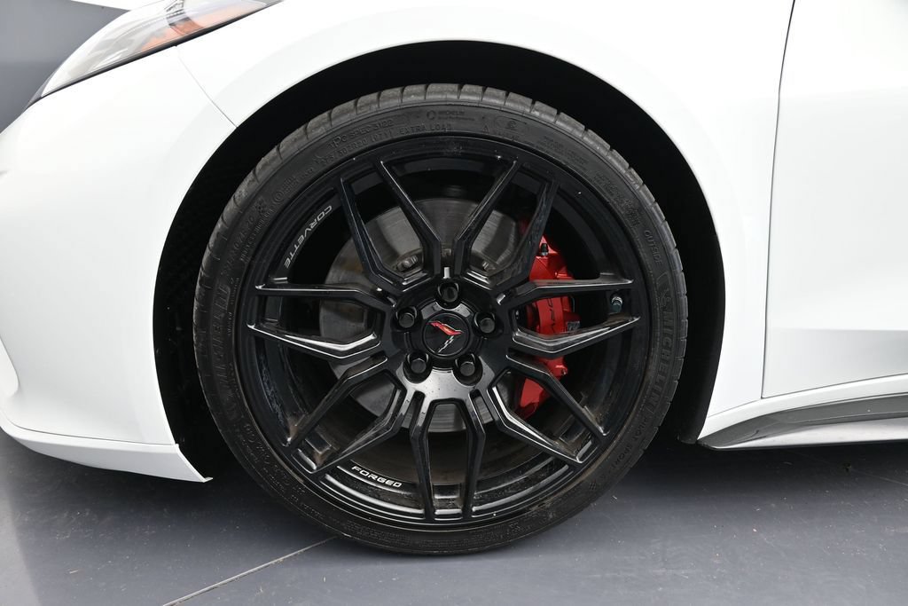 Used 2024 Chevrolet Corvette Z06 RWD image 12