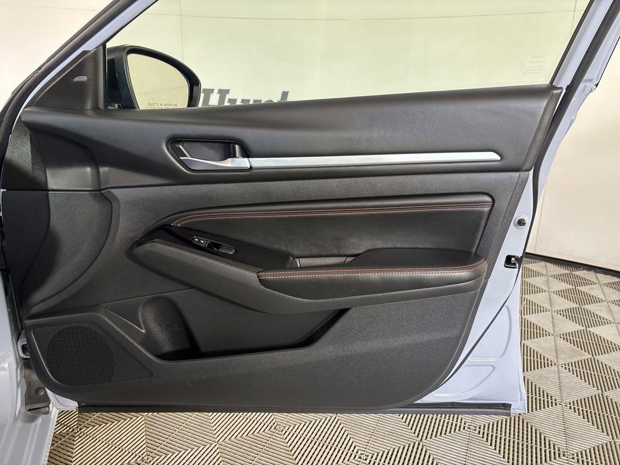 Used 2023 Nissan Altima 2.5 SR image 25