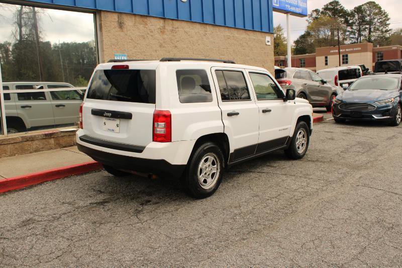 Used 2014 Jeep Patriot Sport FWD image 3