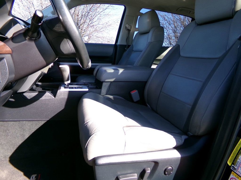 Used 2018 Toyota Tundra Limited w/ Limited Premium Package image 10