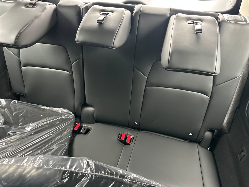 New 2026 Nissan Pathfinder Platinum w/ Cargo Package AWD/4WD image 19