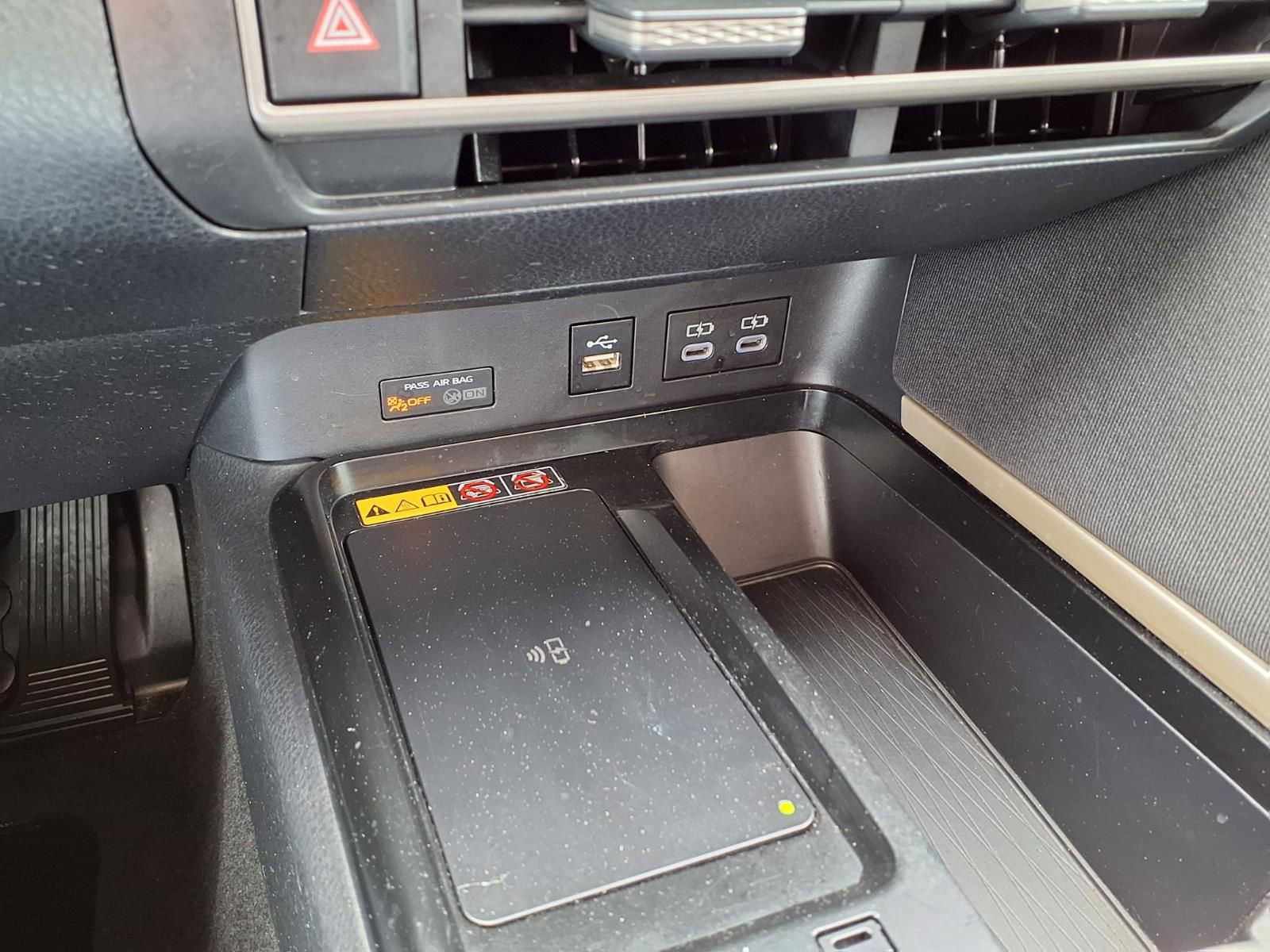 Used 2025 Toyota Camry LE FWD image 23