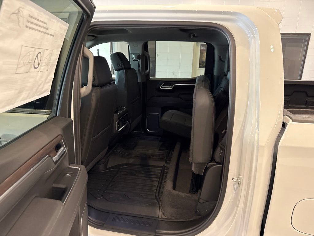 New 2026 GMC Sierra 1500 SLT AWD/4WD image 22