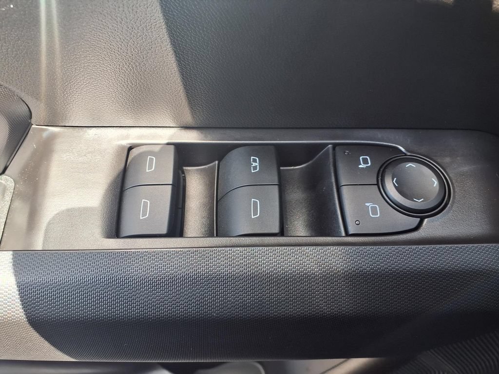 New 2026 GMC Canyon Elevation w/ Convenience Package RWD image 9