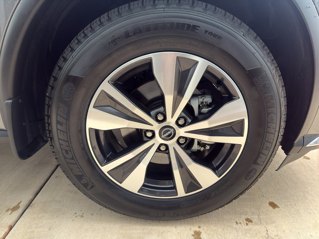 Used 2023 Nissan Murano SV image 18