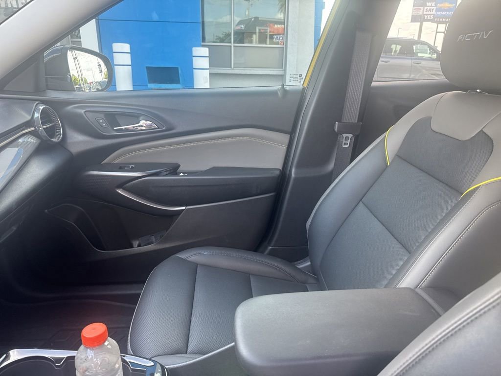 Certified 2025 Chevrolet Trax ACTIV w/ Driver Confidence Package FWD image 17