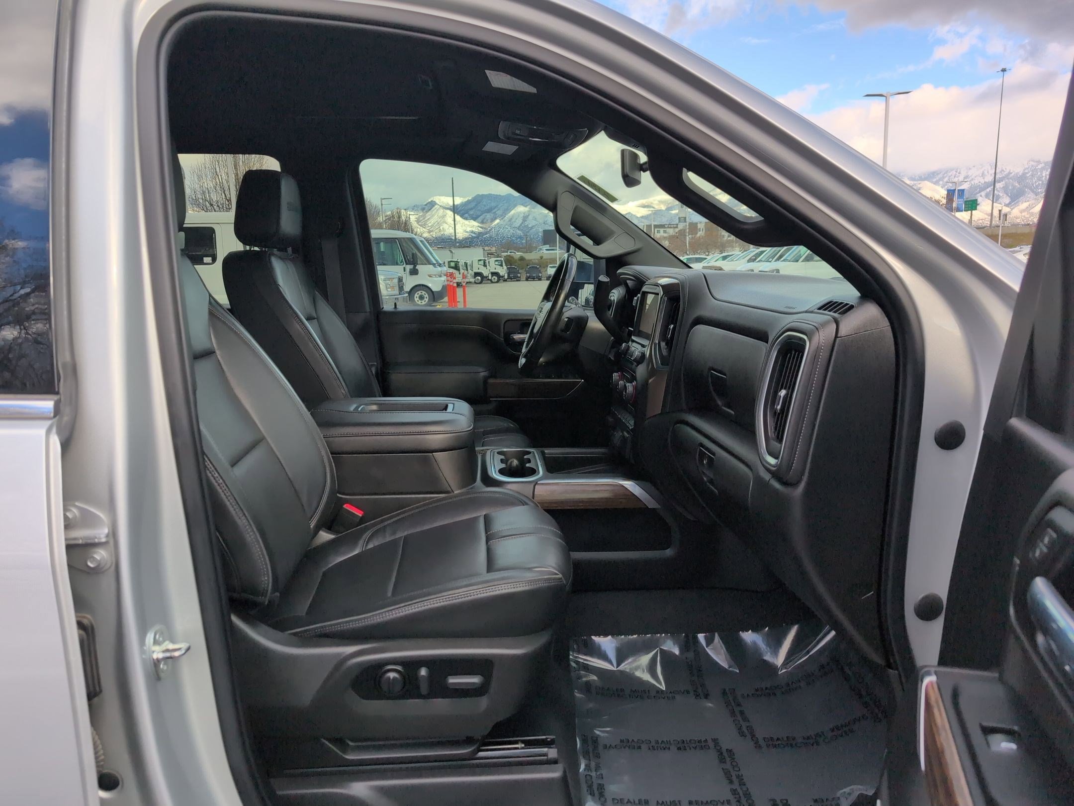 Certified 2022 Chevrolet Silverado 3500 High Country w/ Safety Package II image 29