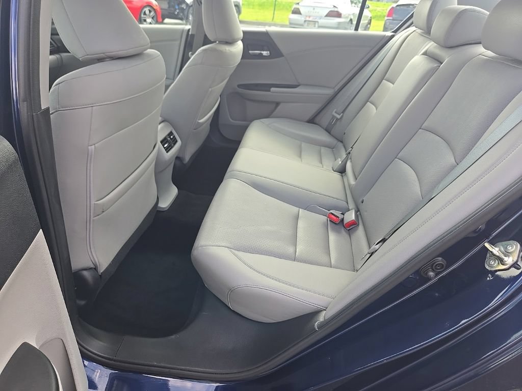 Used 2015 Honda Accord EX-L image 22