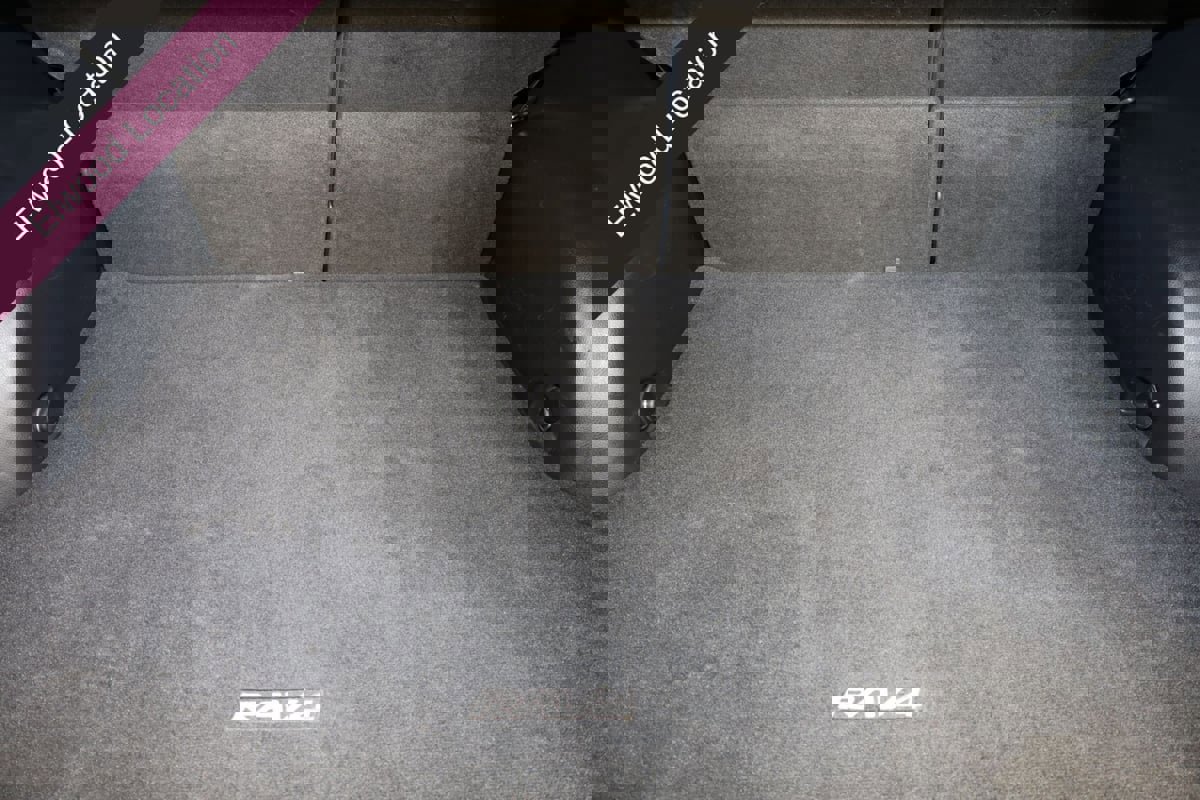 Used 2014 Toyota RAV4 Limited image 17