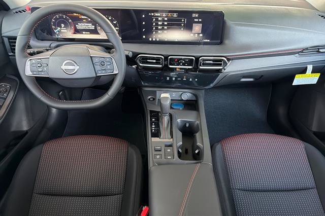 New 2027 Nissan Sentra SR w/ Floor Mat Package FWD image 14